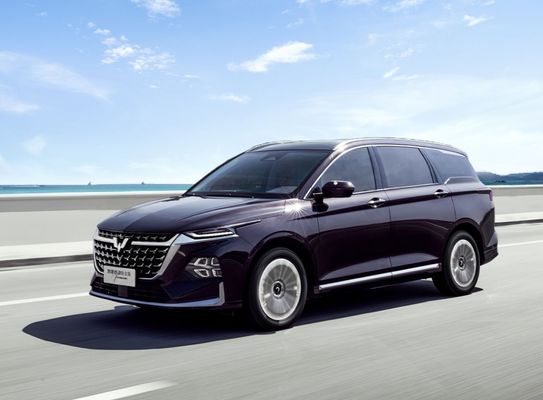 Midsize SUV Wuling KaiJie 2024 Hybrid Four Seats Energy Vehicle with Lithium Battery
